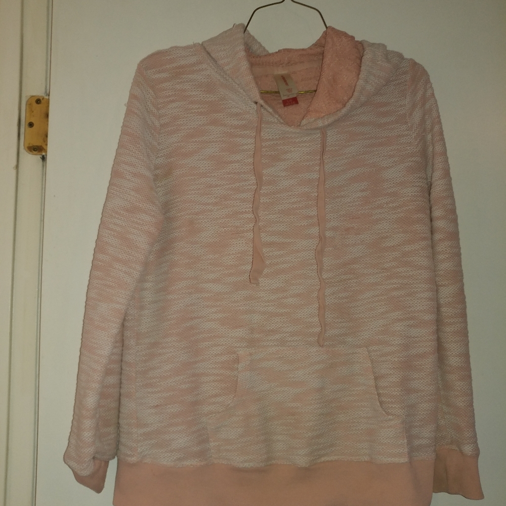 No Boundaries Juniors XL Pink Sweater